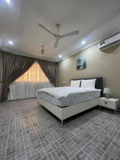 Aradad Homes Executive 2 - Bedroom Haven in Accra - 6