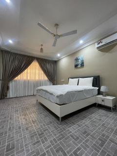 Aradad Homes Executive 2 - Bedroom Haven in Accra - 2