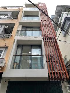 Large Studio with Balcony & Elevator Ben Thanh 5 mins - 8