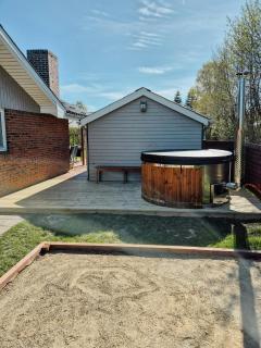 Family-Friendly Holiday Home Near Beach - 9