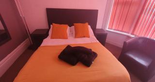 Las Palmas Hotel by the Sea - 7