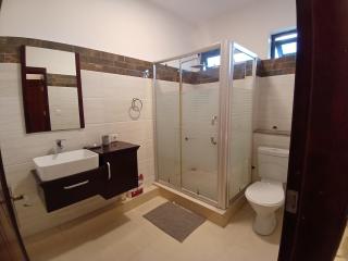 West Palm Two Bed Apart, Central & Close to Beach - 2