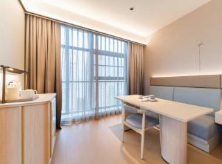 JI Hotel Wuchang River Beach Jiyu Bridge River View - 1