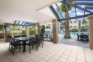 Spacious 3BR Retreat with Pool Spa in Great Location - 6