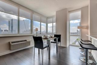 Global Luxury Suites at Newport - Jersey City - 6
