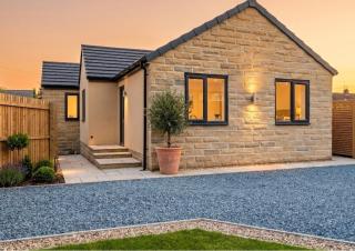 2 Bed Sleeps 4 Pet Friendly Free Parking - 1