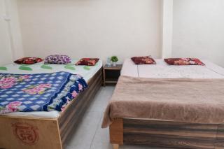 RADHA RANI HOMESTAY NEAR Bake Bihari Mandir - 0