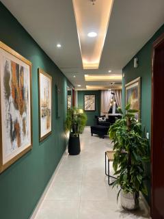 Modern 1 Bed Suite with Balcony Goldcrest Mall DHA Phase 4 - 3