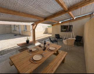 Gîte climatisé avec cour privée calme et vignobles 4 pers - 8