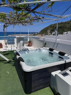 Kyma Haven Beachfront with Rooftop Jacuzzi - 7
