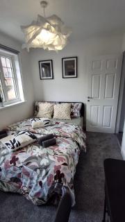 Cozy New Home in a Peaceful Area - 9