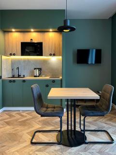 Nyvky Park Design Apartments with City View - 4