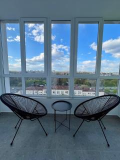 Nyvky Park Design Apartments with City View - 3