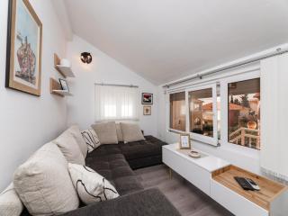 Apartments Roda - Comfort One Bedroom Apartment with Terrace Kate - ST - 0