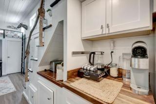 Tiny House Paradise - Pool Spa Slide Beaches - 4