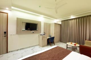 hotel moksh palace - 5