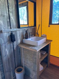 Éco-lodge, tente au cœur d'une forêt nourricière - 1