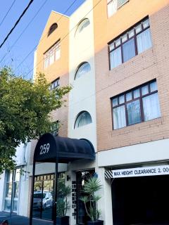ensuite studio at gouger st 106 - 7