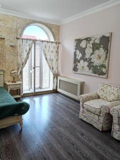 Whole suite in Villa with Ocean View - 8