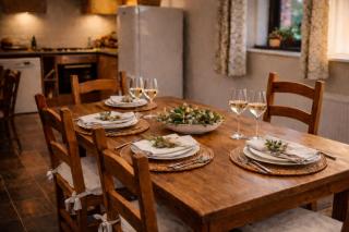 Romeo Cottage - Sleeps 4 - Open Plan Barn - Private Hot Tub & Garden - 4