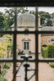 The Coachhouse Guesthouse - 8