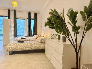 Modern Cosy Apartment near SCS - 3