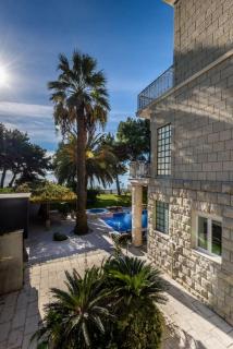 Luxury seafront Villa Castello Split near Old Town with private pool - 8