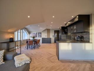 Nice apartment with five bedrooms and sea view - 6