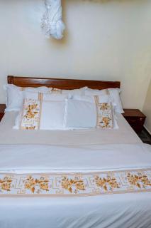 Luxury 5 Bedroom Apartment in Kicukiro - 8
