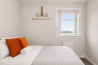 BridgeCity Hidden Gem of Falkirk, Roughland house - 1