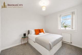 BridgeCity Hidden Gem of Falkirk, Roughland house - 7