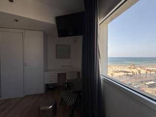 Trumpeldor 1 - Luxury Beach Apartments Hotel - By Vacay - 8