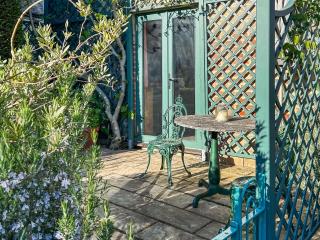 The Potting Shed - 9