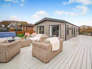 38 At The Sanctuary Lodges - Uk50850 - Carnguwch - 5