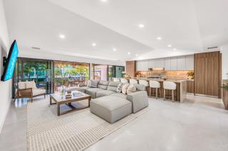 Waterfront Heated Pool Las Olas Lido Key Residence - 8