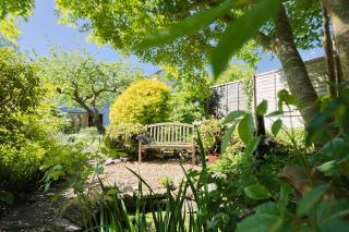 Two bedroom House with Beautiful Garden - 3