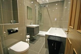 York's Grape Lane Apartments - Top Floor - 6