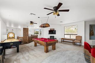 Happy Valley Hideaway Resort-like home with amazing views walking distance to hiking trails - 7