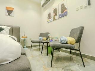 Comfortable jadi's Houses studio - 1