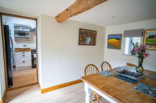 March Hare Cottage in Bretforton - 6