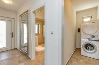 Villa Milena with Pool and Sea View - 1