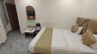 HOTEL EARTH INN, Ahmedabad - 3