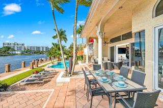 Waterfront Heated Pool Canal View Access Coastal Key VlLLAS - 4