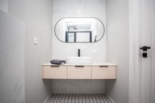 Sage Green Studio for 3 Quiet Central Street - 3