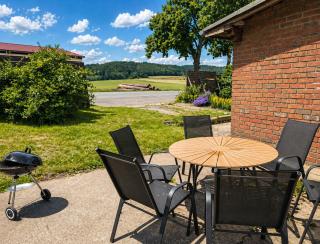 Urlaubsmagie Ferienwohnung Wiesengrün - direkt am Wanderweg - für 6P - 6