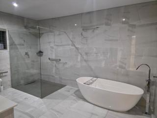 Diamond and Pearl Holiday Home - Hazyview - 7