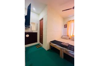 Ten Cents Service Apartment - 3