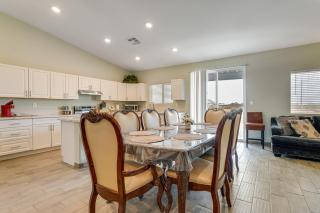 Mtn Views Spacious Family Home in Casa Grande! - 9