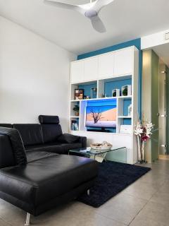 Splendid Seaside Retreat on Spinola Bay - 1
