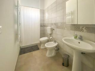 Blue Room - Camera Matrimoniale con Bagno Privato - 2